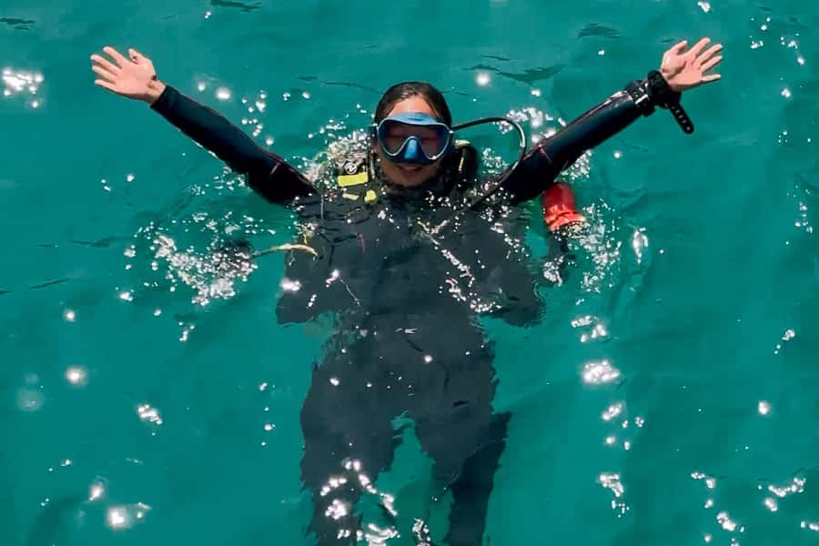1-Day Discover Scuba Diving for Beginners in Koh Tao - 10:30 theory class, then a short café break and Thai lunch