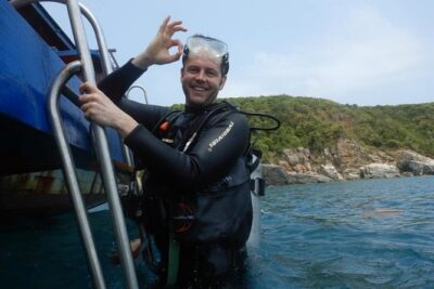 2 Fun Dives for certified Divers - The boat routine: breakfast, light meals, banh mi on board, plus a sundeck break
