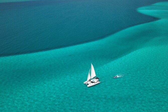3 Night Ningaloo Reef Snorkel and Dive Getaway from Coral Bay - Food on Board: Refueling After Real Reef Time