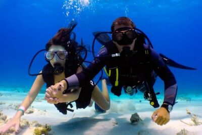 3 Semporna Islands Tour with Snorkel or Diving Experience - DSD scuba in 2.5 m water: stress-free training with real gear