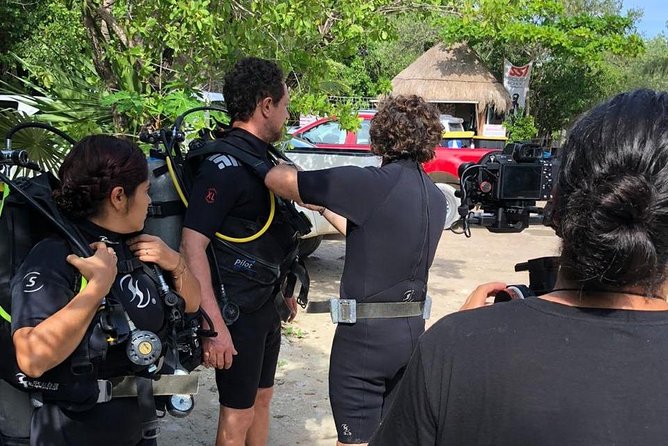 Amazing beginner dive in Tulum cenote (or refresher dive) - The schedule: 4.5 hours of training, transport, and one cenote session