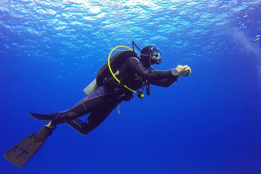 Antalya Scuba Diving Adventure w/Private Expert Diver Option - Lunch on the Boat: Staying Comfortable Between Sessions