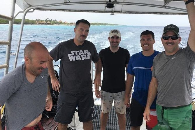 Aruba 1-Tank guided Dive for certified divers with own equipment - Small-group coaching: what max 10 really buys you