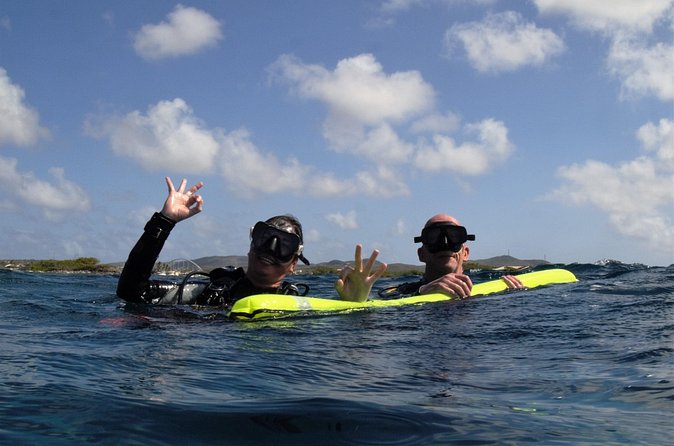 Aruba 2-Tank guided Dive for certified divers / own equipment - The guide factor: personalized leadership (including Alonso)