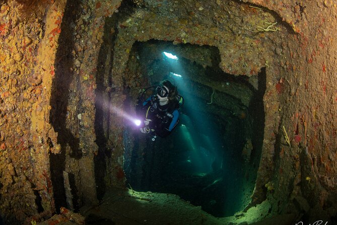 Aruba One or Two Tank Scuba Dive - Boat ride to off-shore sites: the part that sets the mood