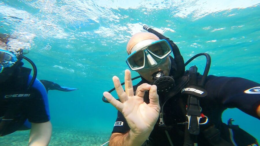 Athens East Coast: Discover Scuba Diving in Nea Makri - Language support and instructor style: English/French helps a lot