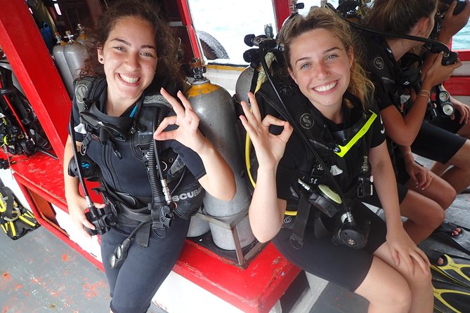 Become certified diver in 3 days - PADI Open Water Diver course on Koh Tao - Equipment, log book, and why the PADI card is useful