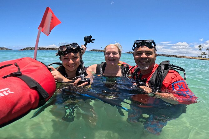 Beginner Scuba Diving Experience with Video Package in Honolulu - The video package: your first underwater memories, delivered after