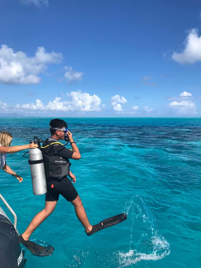 Bora Bora: Introductory Dive - Getting Your Gear Ready with an Instructor Who Helps You Relax