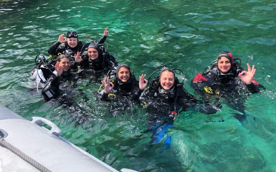 Bosa: Scuba Diving for Beginners in the Bosa Gulf - Small group limits: why max 8 matters for first-time scuba