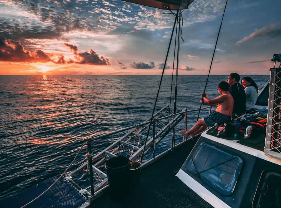 Cairns: 2-Day Great Barrier Reef Dive and Snorkel Boat Trip - Reef hopping with 9 reefs and 25 moorings: more choice, less guesswork