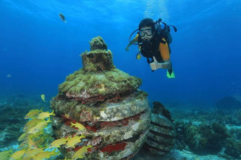 Cancun: Scuba Diving for Beginners, 2 Dives - From Medical Form to Pool Skills: What You Learn First