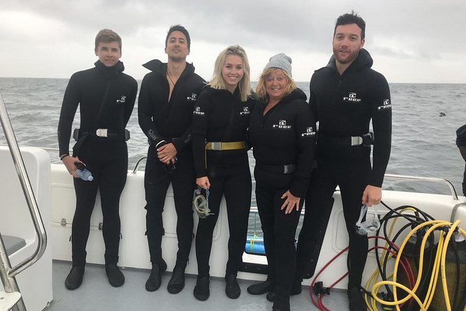 CapeTown: Shark Cage Diving Experience with Scuba - Where the Action Happens: Seal Island, False Bay, and Cape Point