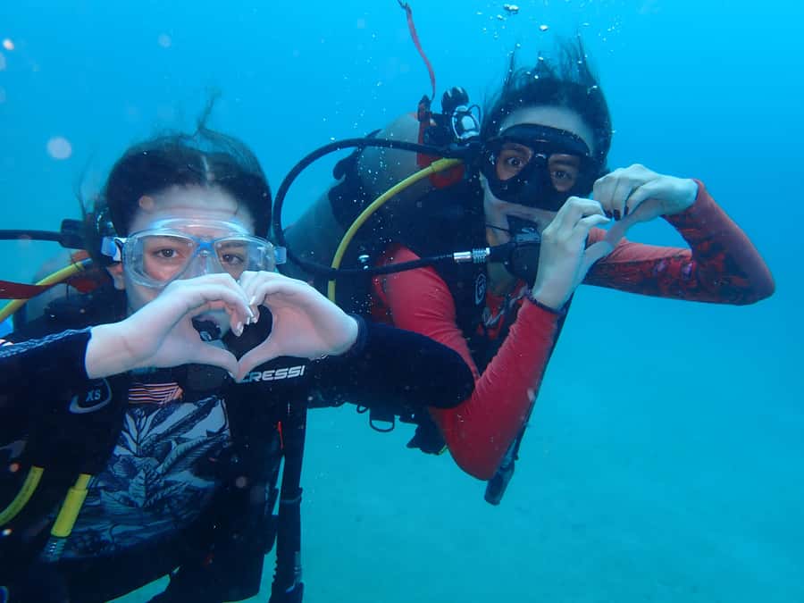Cartagena: 2 Tanks Dive Plan For CERTIFIED DIVERS - Weather, visibility, and how the crew adjusts