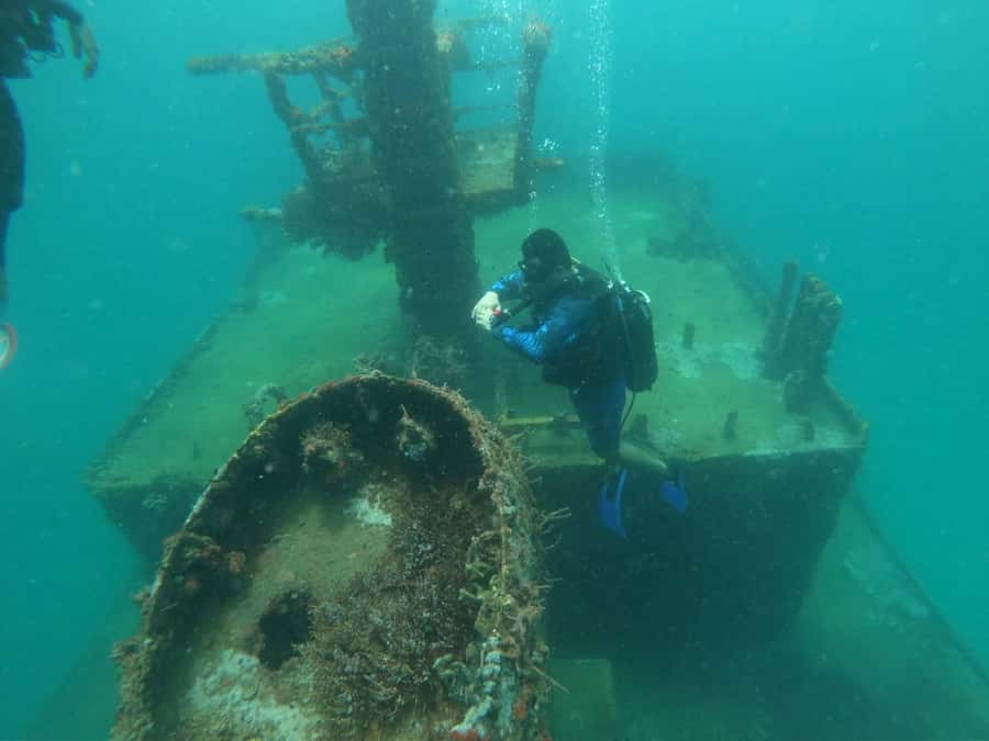 Cartagena: Basic Diving for beginners in Rosario Islands - Playa Blanca Setup: From White Sand to Equipment and Practice