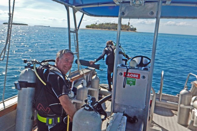 Certified Scuba Diving with Whitetip Marine Adventures team - From Denarau Marina to the Mamanucas: how the day runs