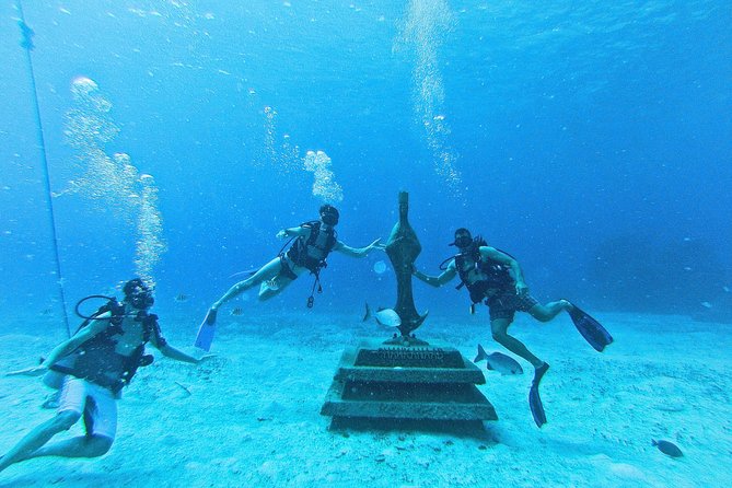 Chankanaab Cozumel Scuba Diving - Your guide can make or break the comfort level (from Dani to Sergio)
