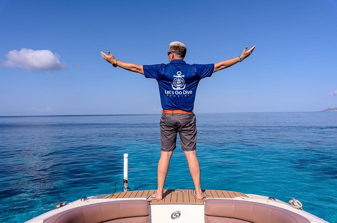 Concierge Two Tank Boat Dive in Bonaire (4 Divers) - The return-to-dock snack board and what it actually feels like