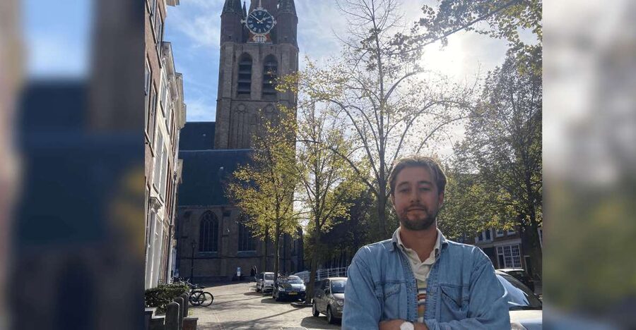 Delft: Dive into the Golden Age on a Private Walking Tour - Churches and canals: why the atmosphere is part of the lesson