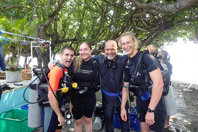 Discover Scuba Diving and dive in Menjangan Island Marine Park 2 dives - Your Day Flow: From Training to Two Reef Sessions