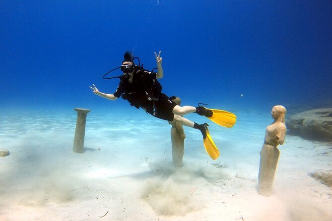 Discover Scuba Diving for Beginners - Equipment, Fees, and What You Don’t Pay For Separately