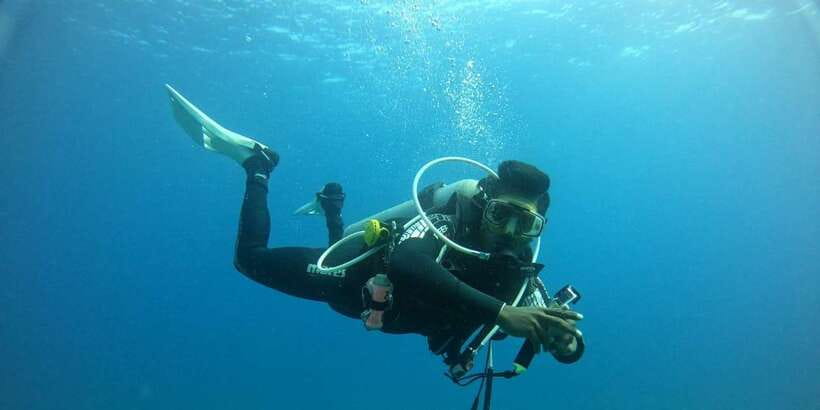 Discover Scuba Diving : Hikkaduwa : Scuba Diving - The Safety Briefing and Gear Orientation: Get Your Head Around It Fast