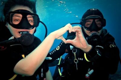 Discover Scuba Diving in Cozumel Paradise Reef - PADI prep video + instructor check: the calm before the water