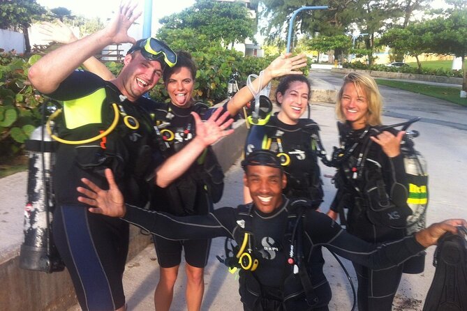 Discover Scuba Diving in San Juan - What you’ll see underwater: Fish Protection Wall to Atlantis City