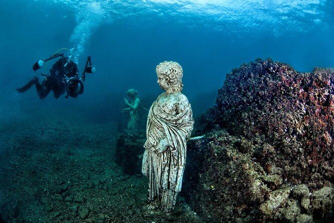 Discover Scuba Diving in the Bay Submerged Park - 45 Minutes Underwater With an Instructor Holding Your Hand
