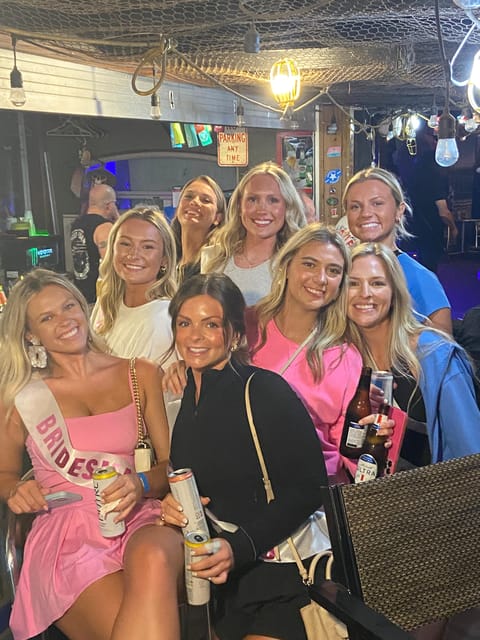 Dive Bar Bus Crawl - Who this tour is best for