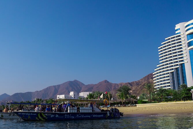 Dive trip to the coral reefs of Fujairah for certified scuba divers - From Jumeirah to Le Meridien: Your morning transfer and first setup