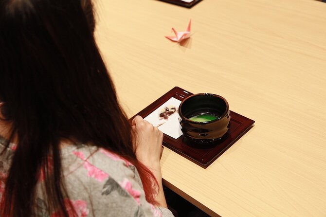 EDOCCO Tea House–A Quick Dive into Japanese Traditional Culture - Origami Mini Workshop: Fold Your Way to Patience