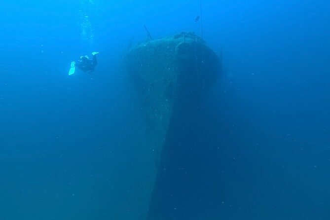 Ex- HMAS Swan Wreck Double Boat Dive - Two underwater sessions on one wreck: how the day usually flows