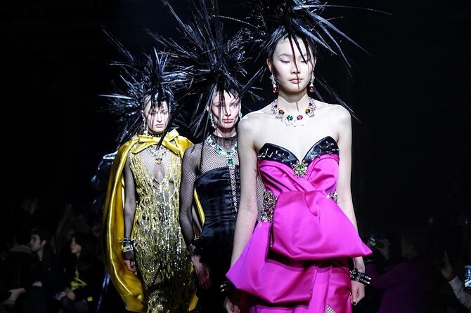 Fashionista's Dream: Dive in Milan's Trendsetting Scene min 2 pax - Key highlights at a glance