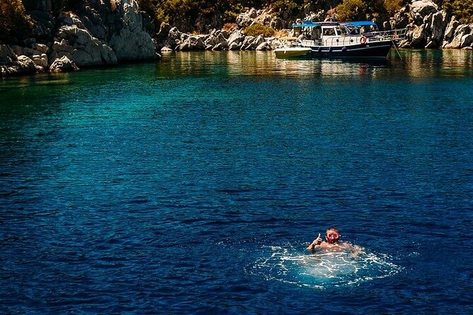Fethiye Scuba Diving with Transfer, 2 Dives and Lunch - Group size and comfort: max 45 means organized, but not private