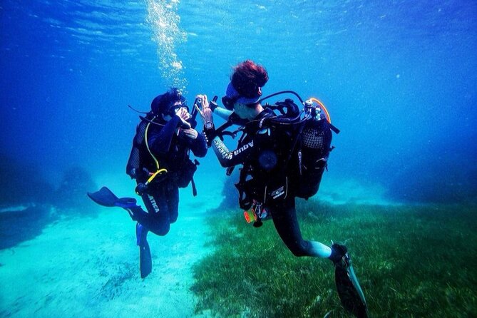 First Experience Scuba Diving - Where you meet and what happens before you go in the water