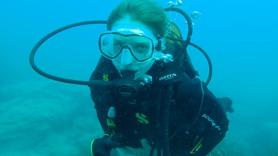 From Side: Guided Scuba Diving in Alanya w/ Lunch & Transfer - Groups, Instructor Attention, and Language Support