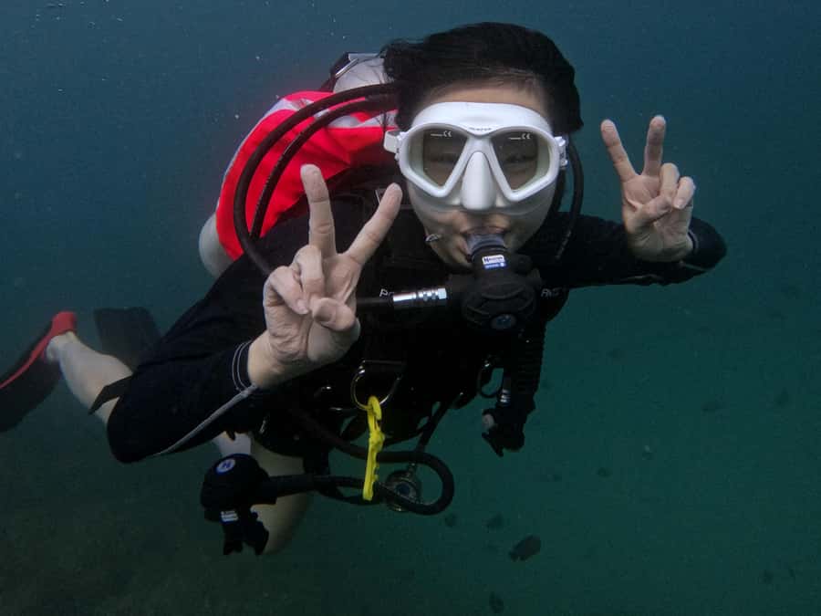 Fujairah: Try Diving Experience with underwater photos - Training that focuses on safety and comfort (not speed)