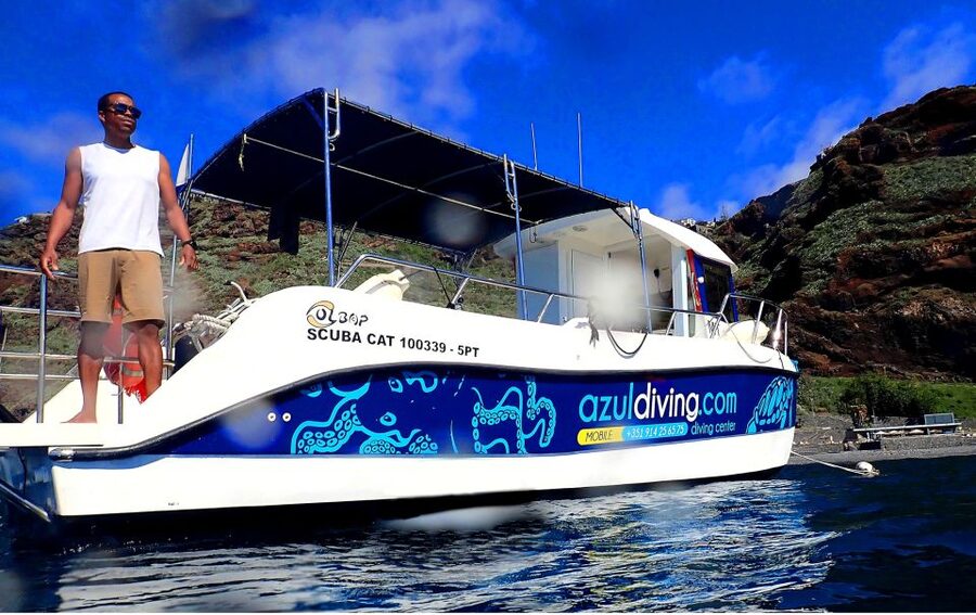 Funchal: Advanced Scuba Diving Afonso Cerqueira Wreck - From Azul Madeira to the Cabo Girão coast: how the day starts