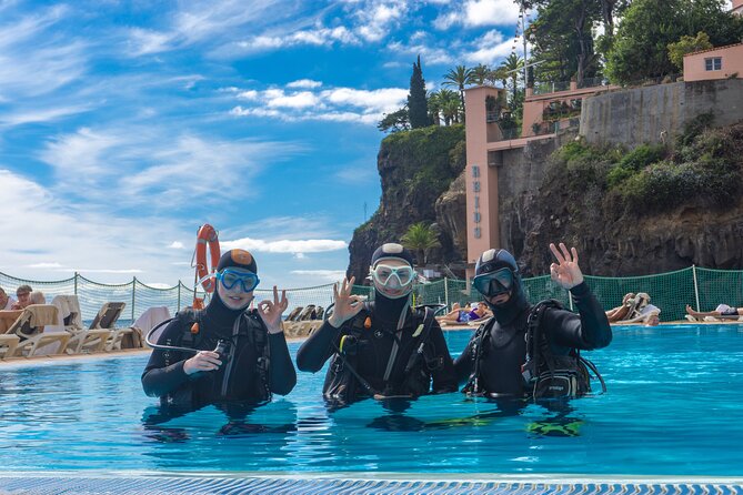 Funchal: Scuba Diving Experience for Beginners - What the PADI instructor actually teaches you (and why it works)