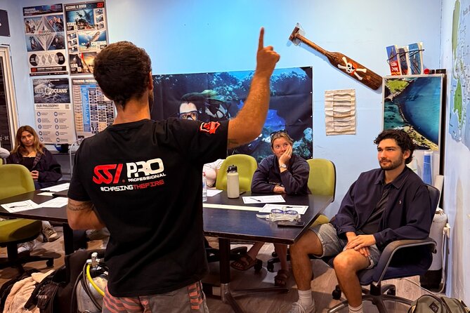 Gold Coast Learn to Dive – Open Water Certification Course - Meeting point, early mornings, and what your schedule should look like