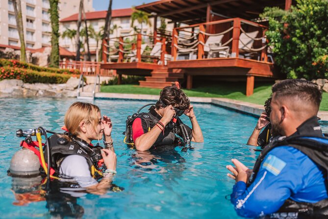 Half-Day Aruba Intro Diving Course for Beginners - Your short open-water session: 20–30 ft, one tank, guided all the way