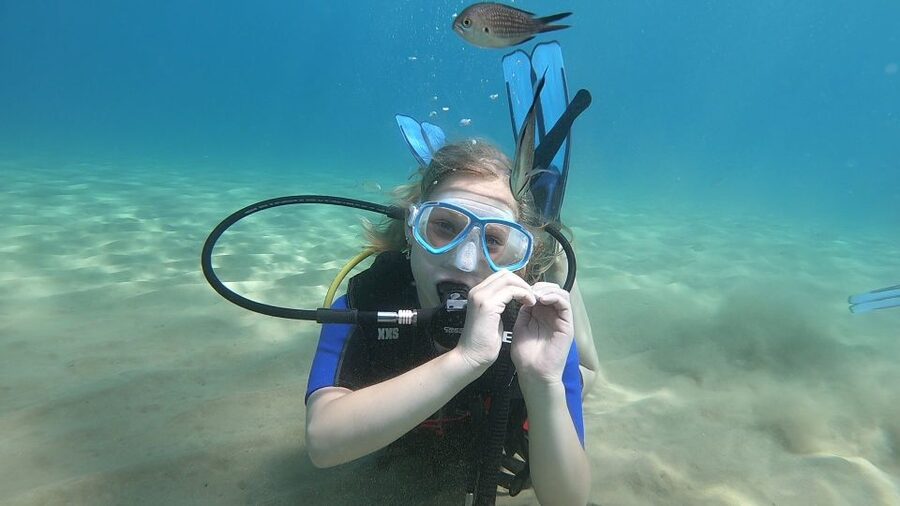Heraklion: Beginner Scuba Diving Lesson with PADI Instructor - The CRETANDIVERS Base: Gear, Multimedia Intro, and Hands-On Basics