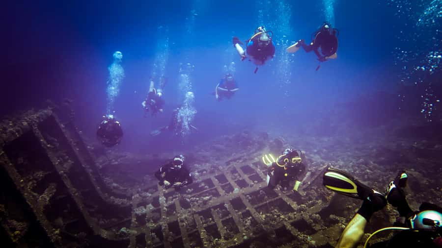 Hurghada: 1, 2, 3, 4, or, 5-Day Scuba Diving Package - Quick prep list: what to bring so the day stays easy