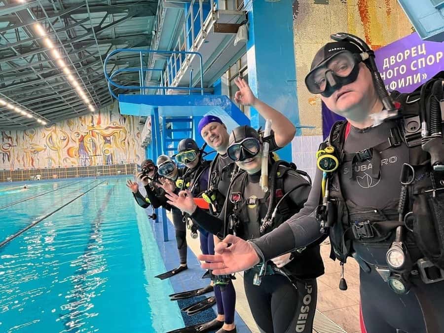 Hurghada: PADI Diving Courses packages - What you actually learn: PADI theory and pool sessions