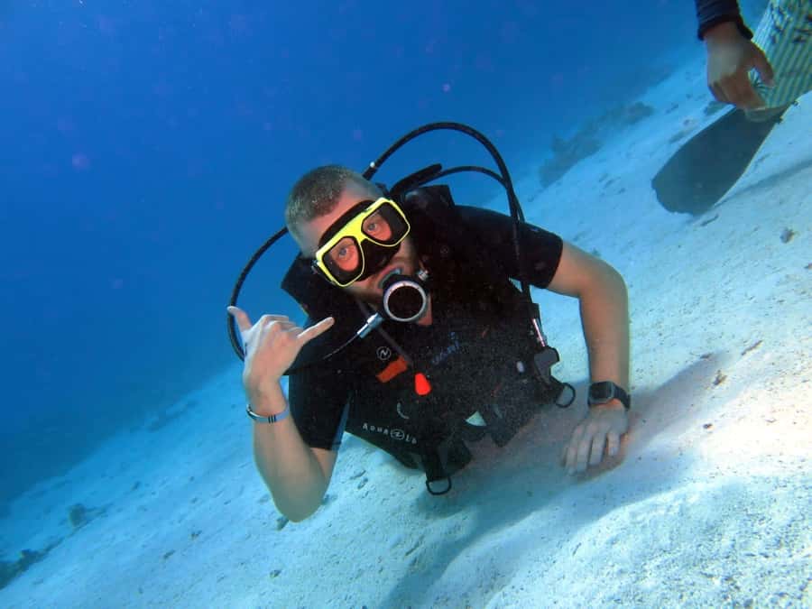 Hurghada: Scuba Diving cruise with lunch & pickup - Getting to the marina: Hurghada pickup that actually helps