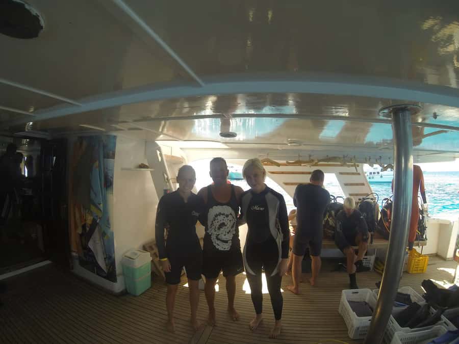 Hurghada Scuba Diving Trip with Pick-up, Lunch - Meeting the Crew: Pickup From Hurghada and Boarding Setup