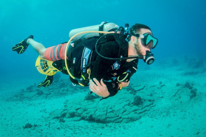 Kauai's Ultimate Scooter Adventure 2 Tank Dive (Advance Certified Divers Only) - A scooter changes the whole feel of your two-tank Kauai day