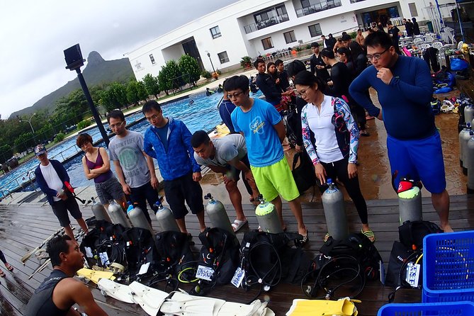 Kenting, Taiwan｜PADI Basic Diving License Course｜Taiwan Diving Open Water Course - Day 1 Schedule: Registration, Equipment, and Confined-Water Skills