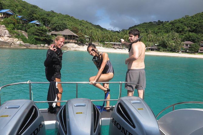 Koh Tao 2-Dive Day Trip from Koh Samui for certified divers - Lunch and onboard comfort: a real break, not a snack